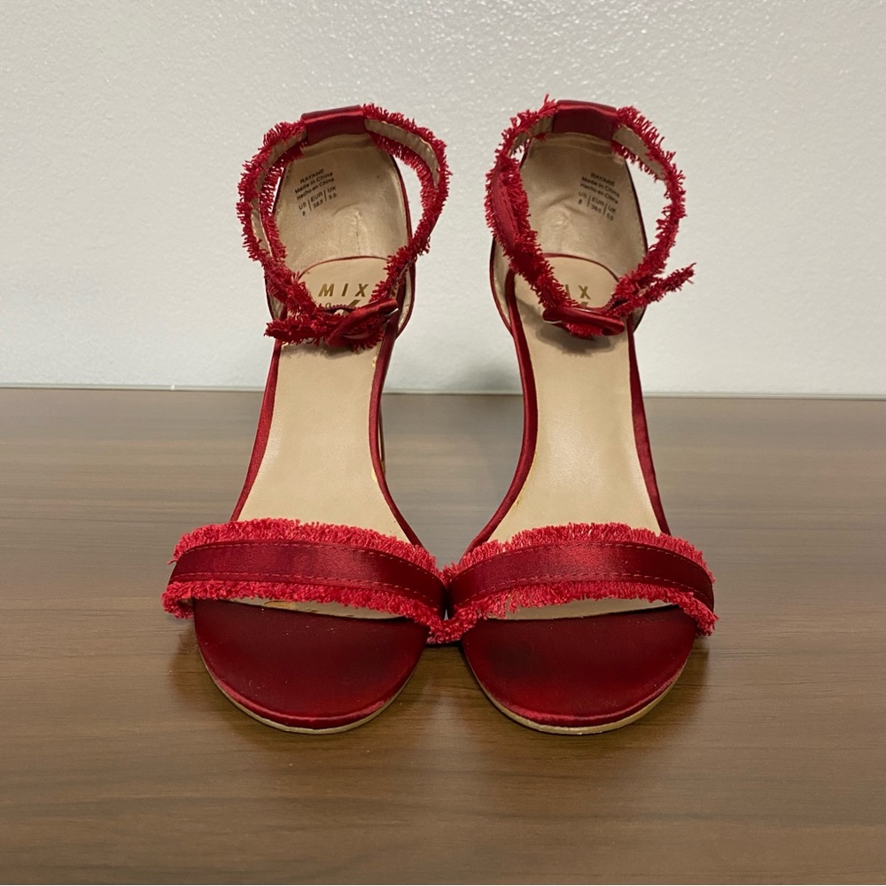 Red Heels - Picture 3 of 9